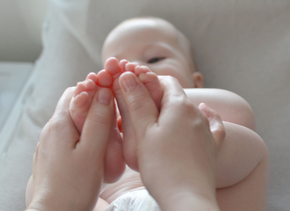 Koristi masaže dojenčka
